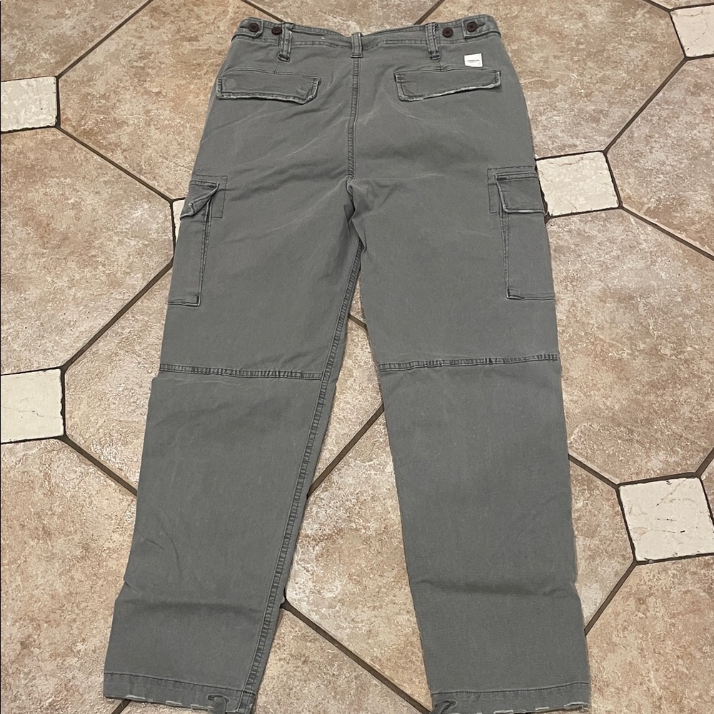 American Eagle Outfitters Men's Cargo Pants in Gray - Picture 9 of 14